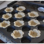 DIY-Flower-Shaped-Mini-Tarts-5